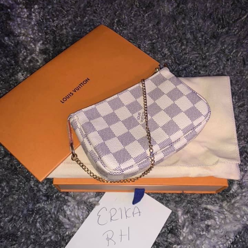 Louis Vuitton Mini Pochette